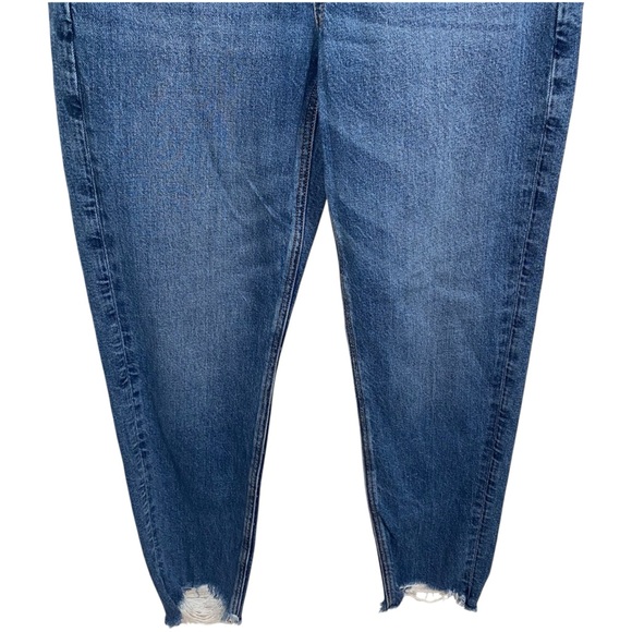 American Eagle Strigid High Waisted Mom Jeans Raw Hem Women’s Size 4 - Picture 4 of 16